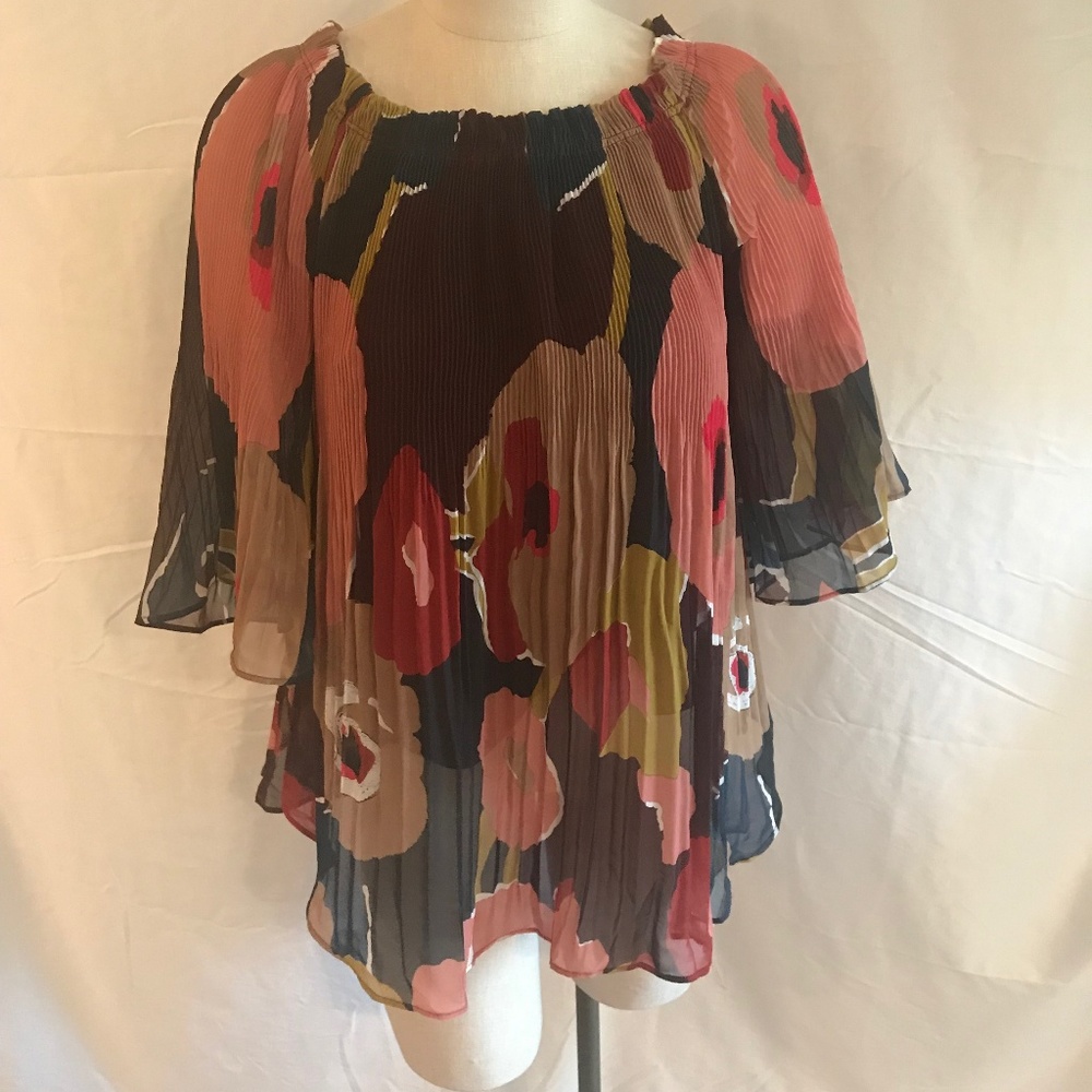 Davi & Dani On/Off Shoulder Blouse small